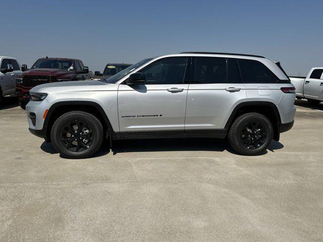 new 2024 Jeep Grand Cherokee car, priced at $37,354