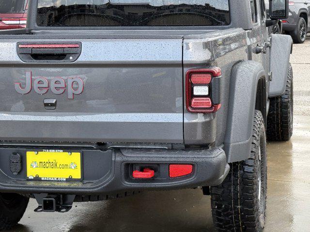 new 2025 Jeep Gladiator car, priced at $43,839