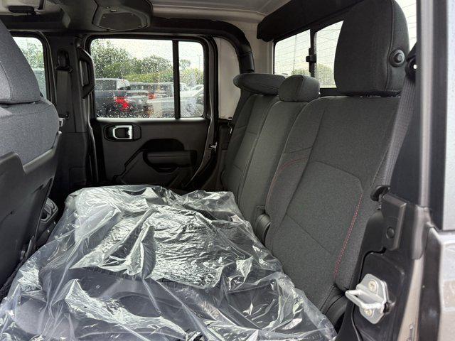 new 2025 Jeep Gladiator car, priced at $43,839