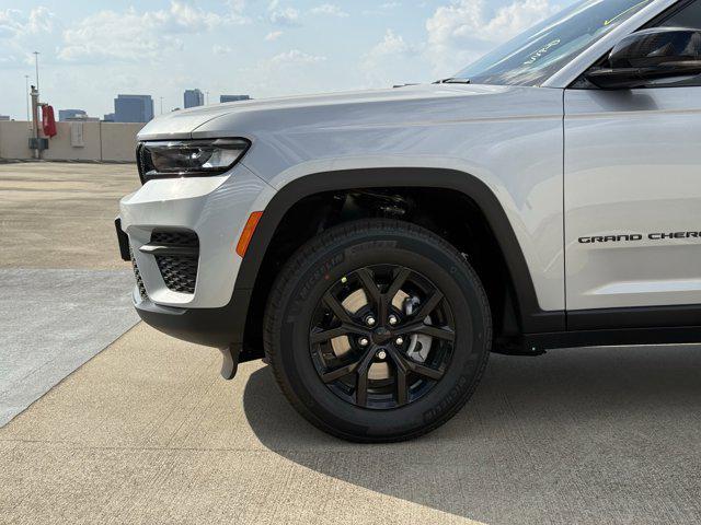 new 2025 Jeep Grand Cherokee car, priced at $38,360
