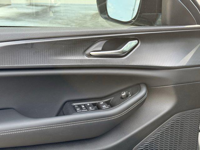 new 2025 Jeep Grand Cherokee car, priced at $38,360