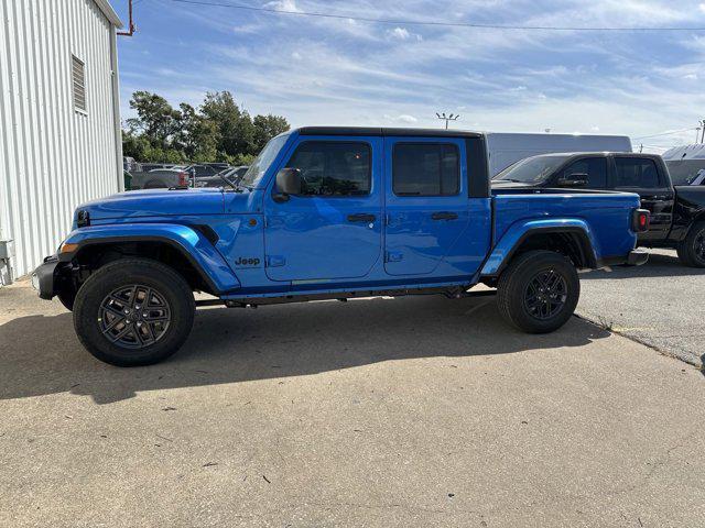 new 2024 Jeep Gladiator car, priced at $33,130