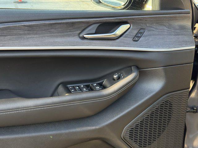 new 2025 Jeep Grand Cherokee car, priced at $37,634