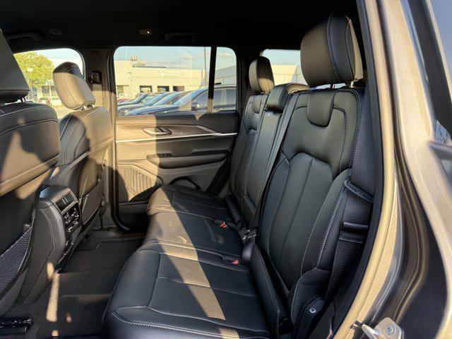 new 2025 Jeep Grand Cherokee car, priced at $37,634