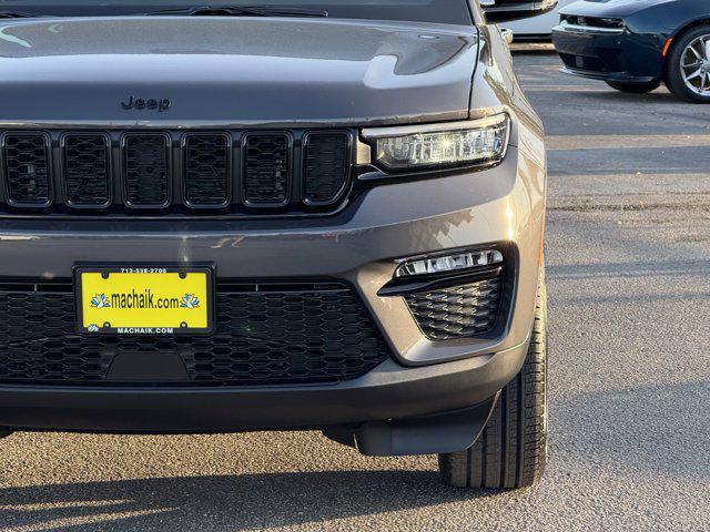 new 2025 Jeep Grand Cherokee car, priced at $37,634