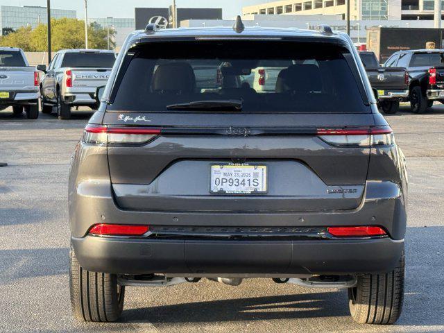 new 2025 Jeep Grand Cherokee car, priced at $37,634
