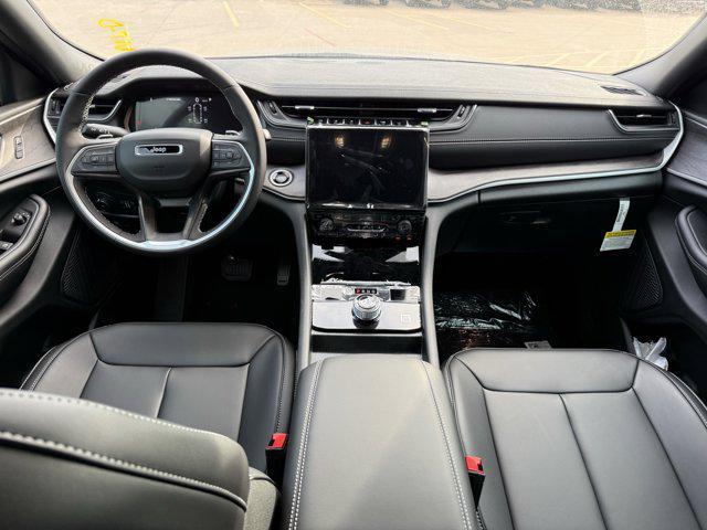 new 2025 Jeep Grand Cherokee L car, priced at $43,517