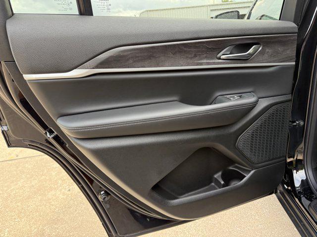 new 2025 Jeep Grand Cherokee L car, priced at $43,517