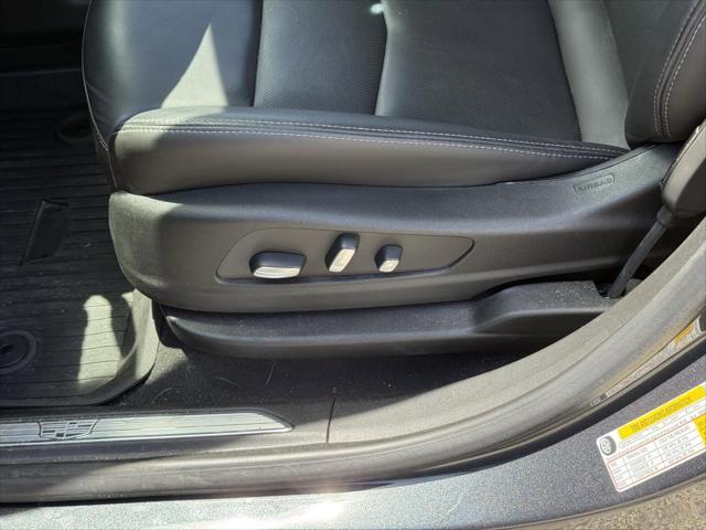 used 2023 Cadillac XT5 car, priced at $35,000