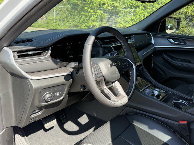 new 2025 Jeep Grand Cherokee L car, priced at $48,189