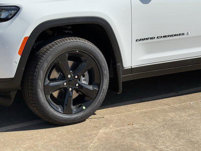 new 2025 Jeep Grand Cherokee L car, priced at $48,189