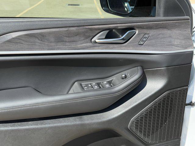 new 2025 Jeep Grand Cherokee L car, priced at $48,189