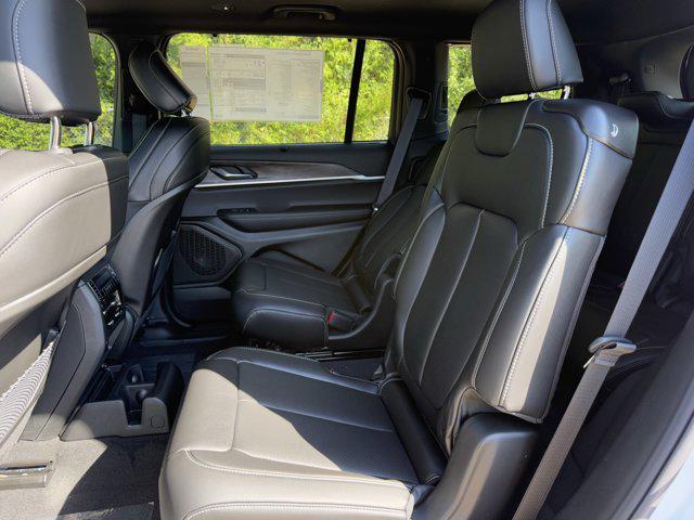 new 2025 Jeep Grand Cherokee L car, priced at $48,189