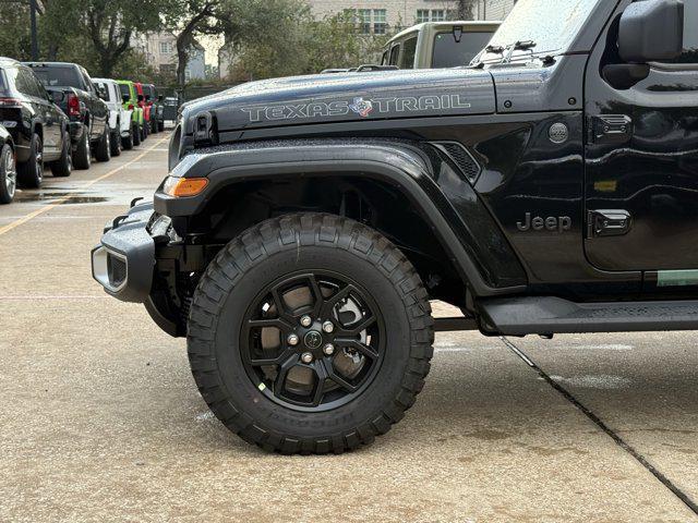 new 2025 Jeep Gladiator car, priced at $41,846