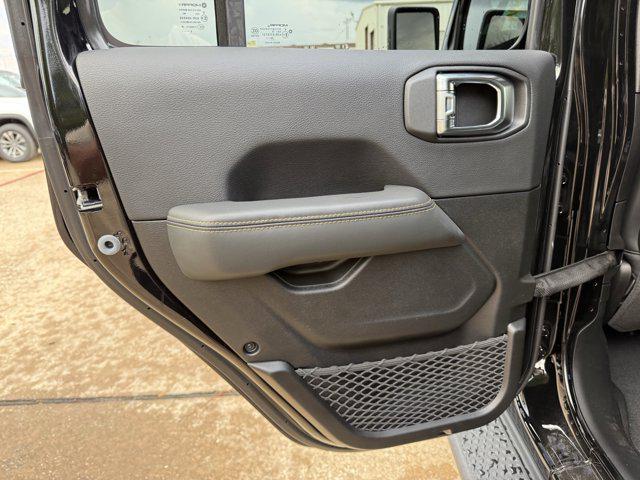 new 2025 Jeep Gladiator car, priced at $41,846