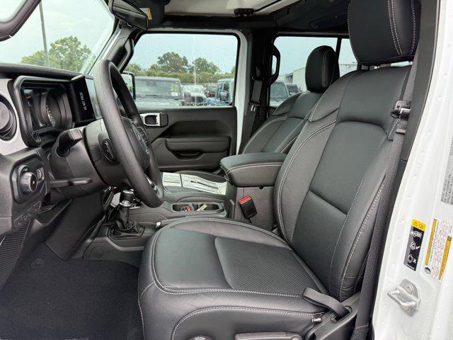 new 2025 Jeep Wrangler car, priced at $48,985