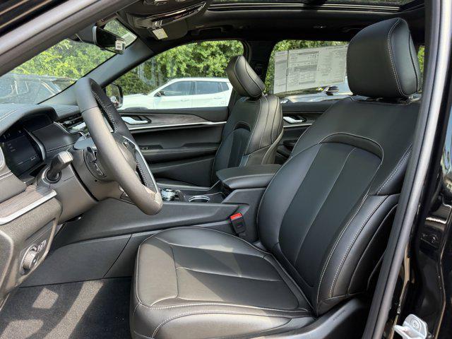 new 2025 Jeep Grand Cherokee L car, priced at $44,696