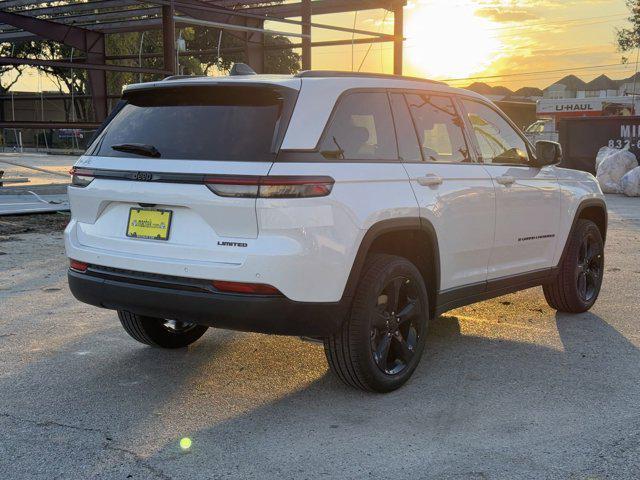 new 2025 Jeep Grand Cherokee car, priced at $37,808