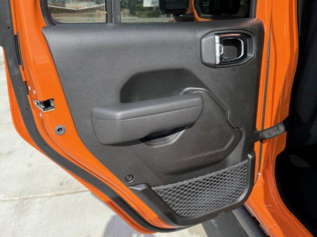 new 2025 Jeep Gladiator car, priced at $39,025