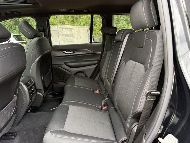 new 2025 Jeep Grand Cherokee car, priced at $34,447