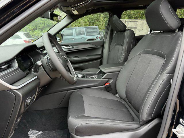 new 2025 Jeep Grand Cherokee car, priced at $34,447