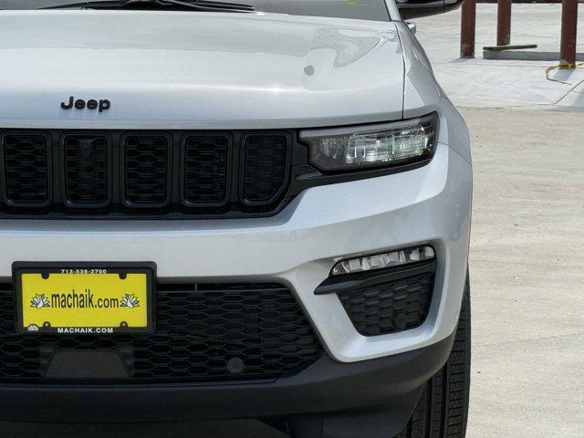 new 2025 Jeep Grand Cherokee car, priced at $44,111