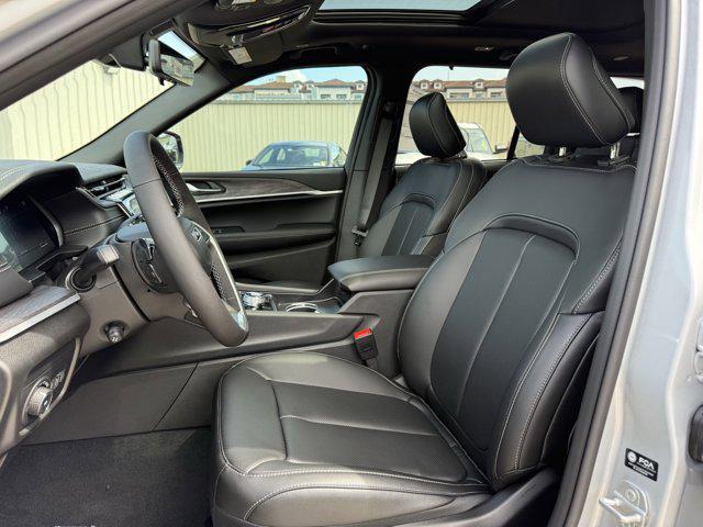 new 2025 Jeep Grand Cherokee car, priced at $44,111