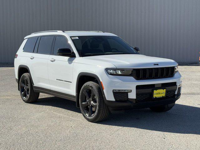 new 2025 Jeep Grand Cherokee L car, priced at $40,043