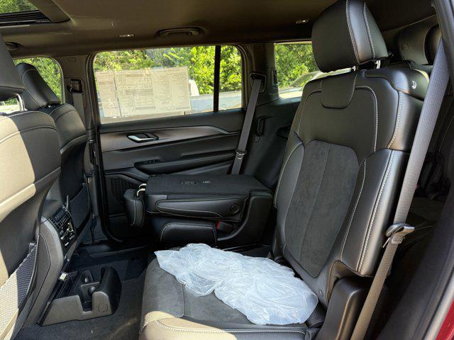 new 2025 Jeep Grand Cherokee L car, priced at $40,255