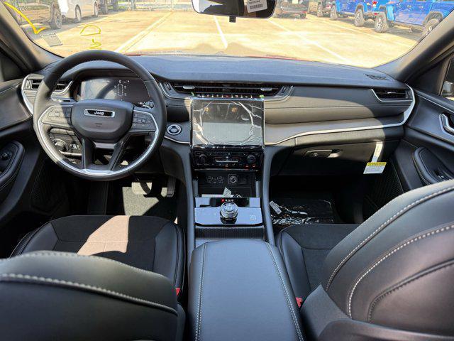 new 2025 Jeep Grand Cherokee L car, priced at $40,255