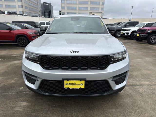 new 2024 Jeep Grand Cherokee car, priced at $36,296