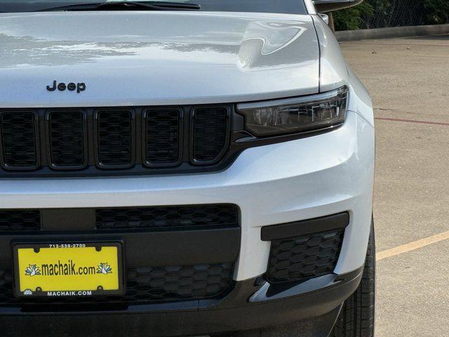 new 2025 Jeep Grand Cherokee L car, priced at $40,255