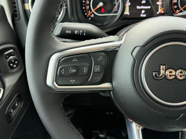 new 2025 Jeep Wrangler car, priced at $47,695