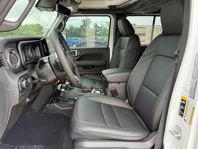 new 2025 Jeep Wrangler car, priced at $47,695