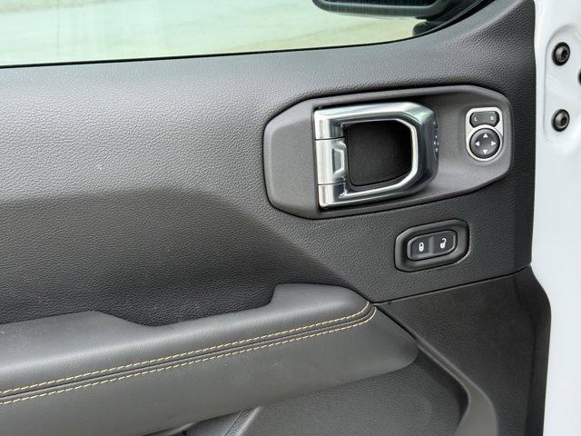 new 2025 Jeep Wrangler car, priced at $47,695