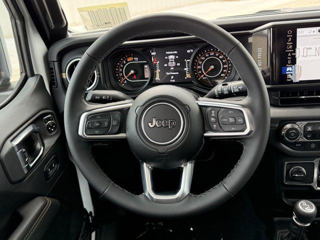 new 2025 Jeep Wrangler car, priced at $47,695
