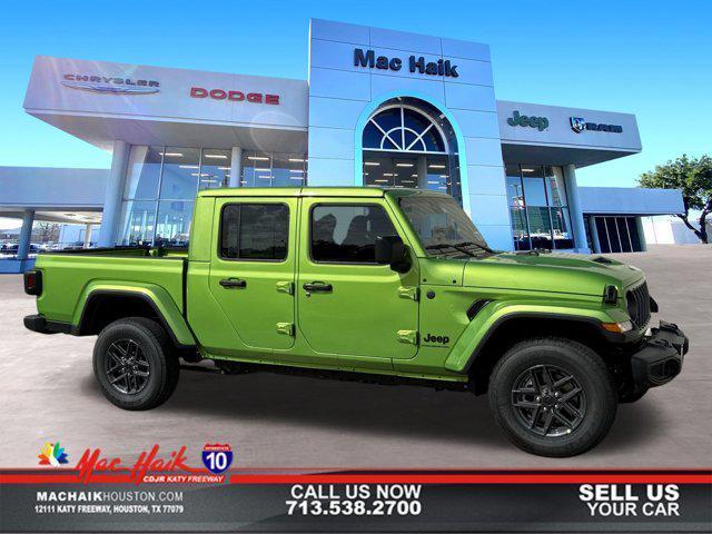 new 2025 Jeep Gladiator car, priced at $37,638