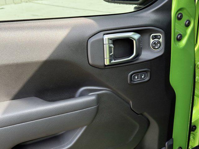new 2025 Jeep Gladiator car, priced at $37,638