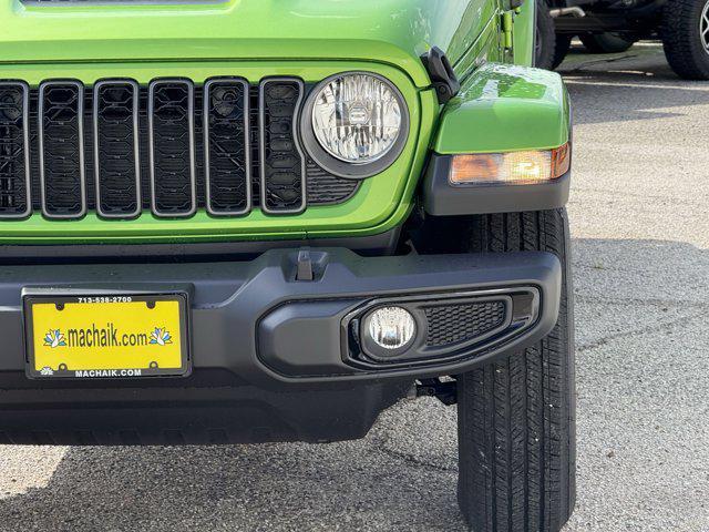new 2025 Jeep Gladiator car, priced at $37,638