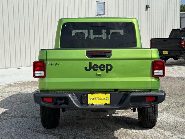 new 2025 Jeep Gladiator car, priced at $37,638