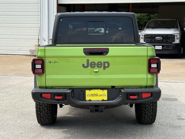 new 2025 Jeep Gladiator car, priced at $42,877