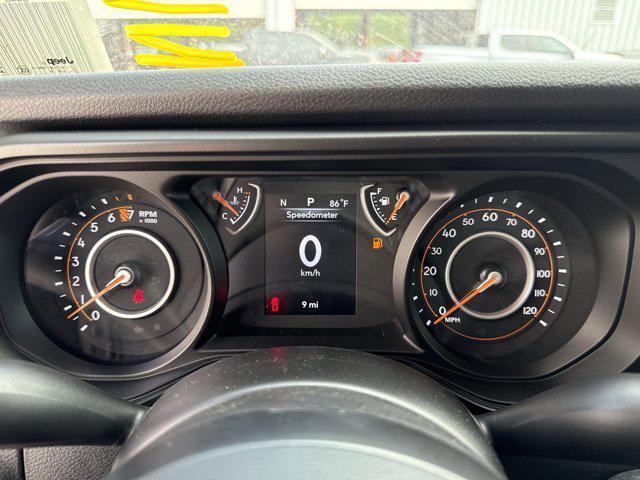 new 2025 Jeep Gladiator car, priced at $35,419