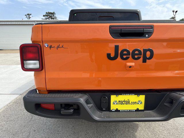 new 2025 Jeep Gladiator car, priced at $35,419
