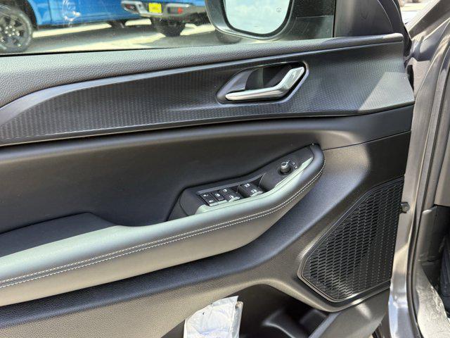 new 2025 Jeep Grand Cherokee car, priced at $33,175