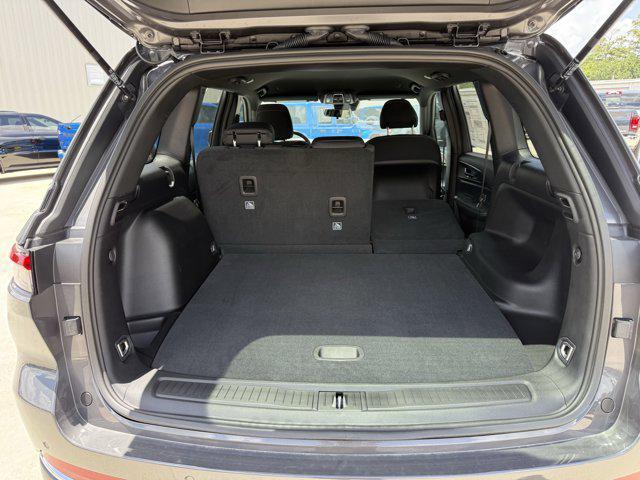 new 2025 Jeep Grand Cherokee car, priced at $33,175