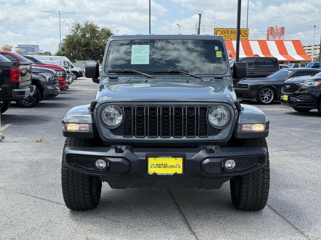 used 2024 Jeep Gladiator car, priced at $38,000