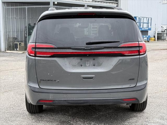 used 2021 Chrysler Pacifica car, priced at $27,000
