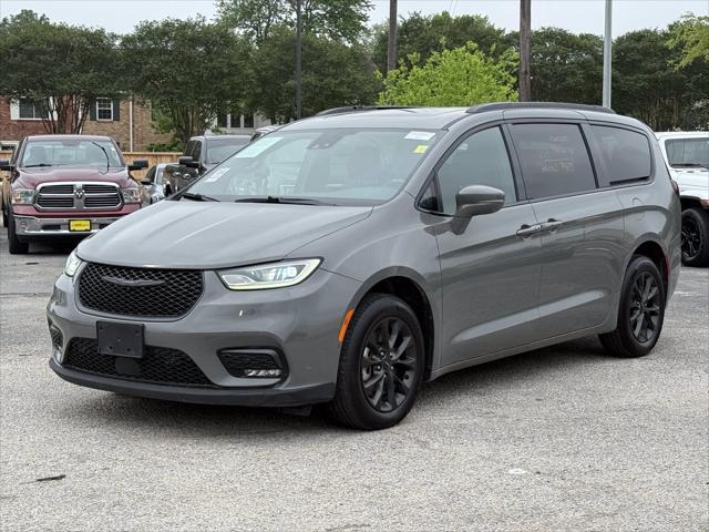 used 2021 Chrysler Pacifica car, priced at $27,000