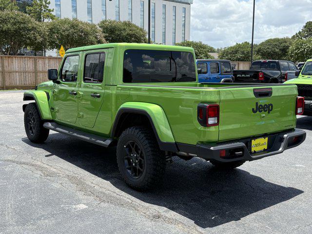 new 2025 Jeep Gladiator car, priced at $39,771