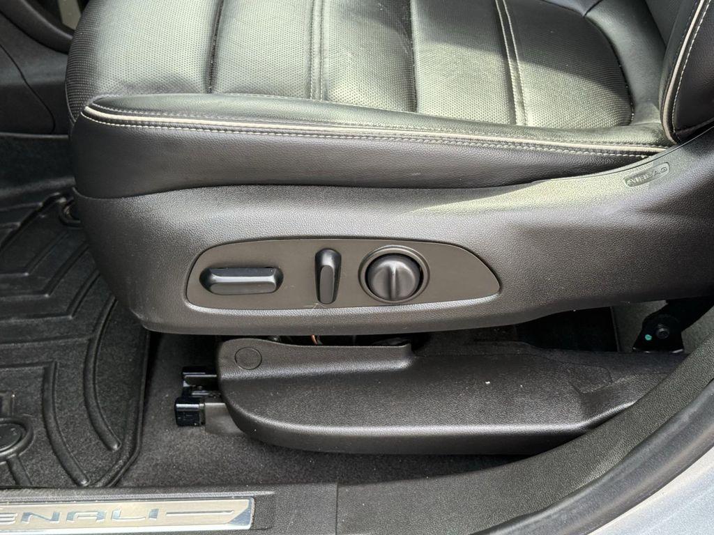 used 2021 GMC Acadia car, priced at $27,000